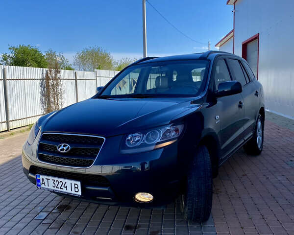 Черный Хендай Санта Фе, объемом двигателя 2.19 л и пробегом 224 тыс. км за 9900 $, фото 1 на Automoto.ua