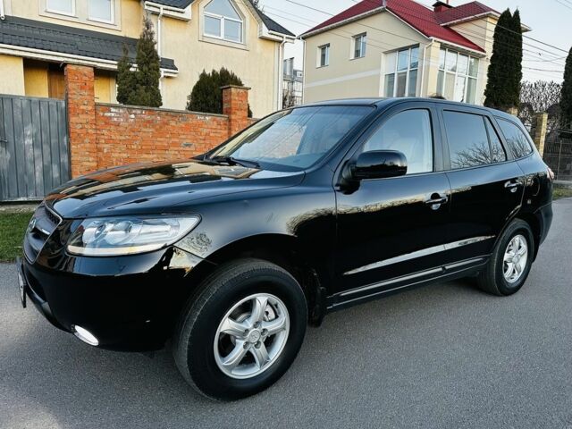 Черный Хендай Санта Фе, объемом двигателя 2.7 л и пробегом 260 тыс. км за 8300 $, фото 1 на Automoto.ua