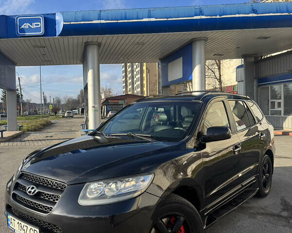 Черный Хендай Санта Фе, объемом двигателя 2.19 л и пробегом 234 тыс. км за 11000 $, фото 1 на Automoto.ua