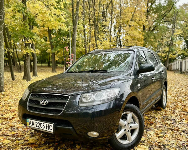 Чорний Хендай Санта Фе, об'ємом двигуна 2.2 л та пробігом 235 тис. км за 9999 $, фото 1 на Automoto.ua