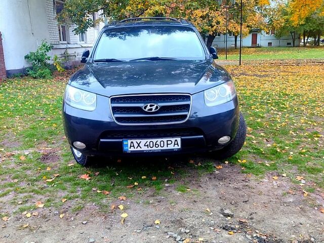 Чорний Хендай Санта Фе, об'ємом двигуна 2.7 л та пробігом 302 тис. км за 9100 $, фото 1 на Automoto.ua