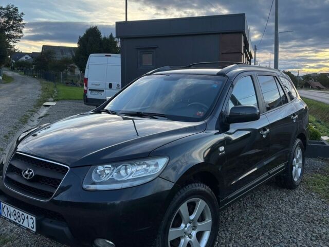 Черный Хендай Санта Фе, объемом двигателя 2.2 л и пробегом 249 тыс. км за 2900 $, фото 1 на Automoto.ua