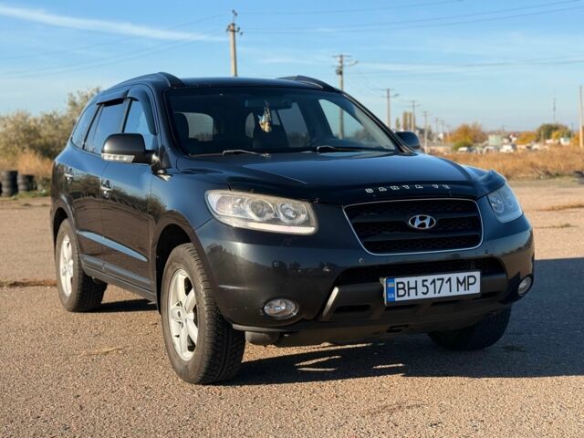 Черный Хендай Санта Фе, объемом двигателя 2.2 л и пробегом 270 тыс. км за 10500 $, фото 1 на Automoto.ua