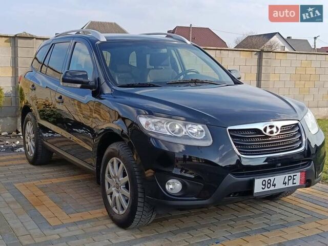 Черный Хендай Санта Фе, объемом двигателя 2.2 л и пробегом 255 тыс. км за 11200 $, фото 1 на Automoto.ua