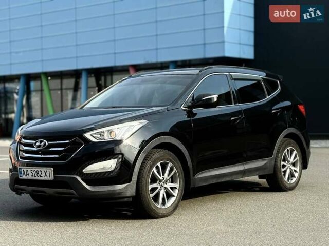 Хендай Санта Фе 2013 в Киеве на Automoto.ua Черный Хендай Санта Фе, объемом двигателя 2.36 л и пробегом 186 тыс. км за 12900 $, фото 1 на Automoto.ua