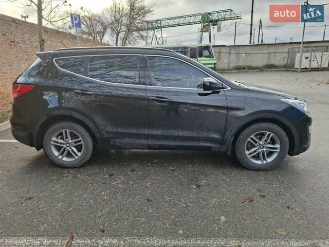 Черный Хендай Санта Фе, объемом двигателя 2.2 л и пробегом 215 тыс. км за 15500 $, фото 1 на Automoto.ua