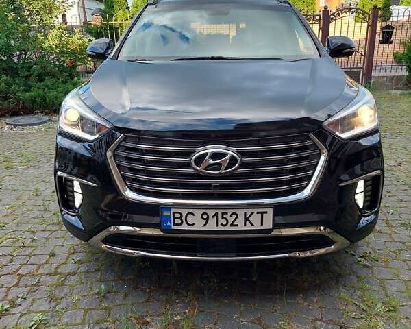 Черный Хендай Санта Фе, объемом двигателя 3.34 л и пробегом 117 тыс. км за 18300 $, фото 1 на Automoto.ua