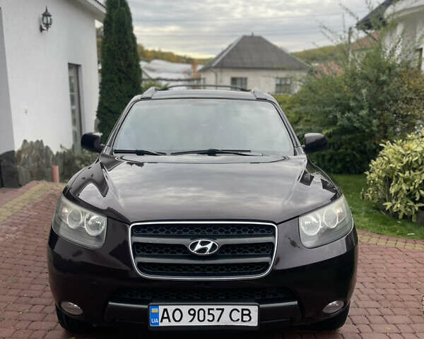 Фиолетовый Хендай Санта Фе, объемом двигателя 2.19 л и пробегом 331 тыс. км за 9000 $, фото 1 на Automoto.ua