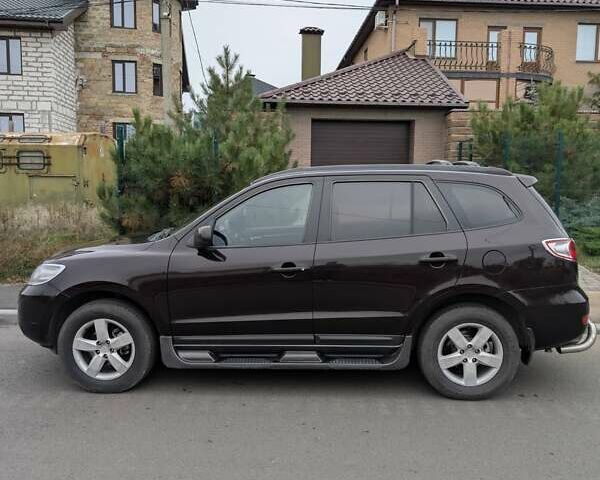 Коричневый Хендай Санта Фе, объемом двигателя 2.7 л и пробегом 218 тыс. км за 12310 $, фото 1 на Automoto.ua