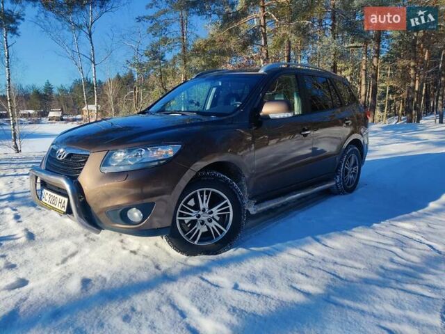 Коричневый Хендай Санта Фе, объемом двигателя 2.2 л и пробегом 290 тыс. км за 13000 $, фото 1 на Automoto.ua