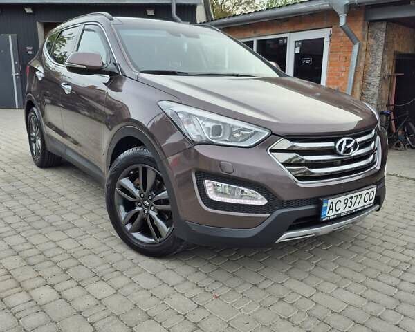 Коричневый Хендай Санта Фе, объемом двигателя 2.2 л и пробегом 240 тыс. км за 17800 $, фото 1 на Automoto.ua