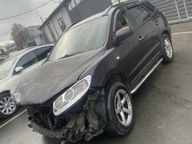 Красный Хендай Санта Фе, объемом двигателя 2.2 л и пробегом 281 тыс. км за 4199 $, фото 1 на Automoto.ua