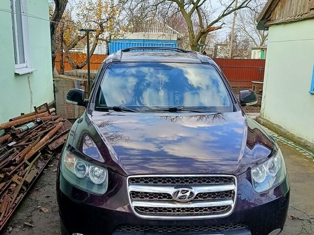 Красный Хендай Санта Фе, объемом двигателя 2.2 л и пробегом 240 тыс. км за 9600 $, фото 1 на Automoto.ua