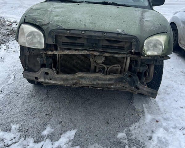 Хендай Санта Фе, объемом двигателя 2 л и пробегом 280 тыс. км за 2000 $, фото 1 на Automoto.ua