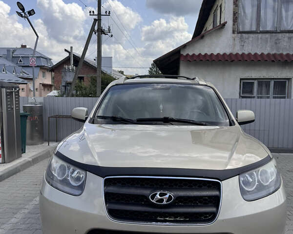 Хендай Санта Фе, объемом двигателя 2.2 л и пробегом 301 тыс. км за 8200 $, фото 1 на Automoto.ua