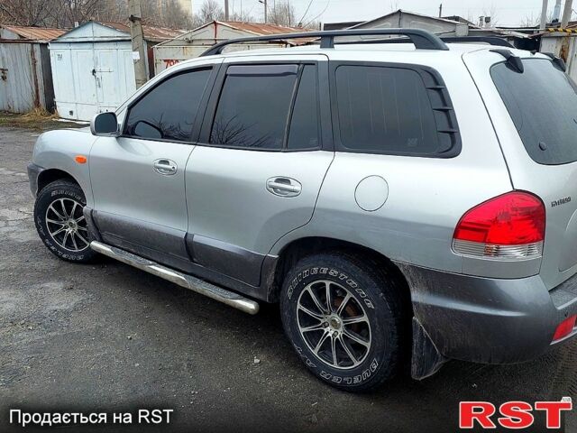 Хендай Санта Фе, объемом двигателя 2 л и пробегом 200 тыс. км за 7650 $, фото 1 на Automoto.ua