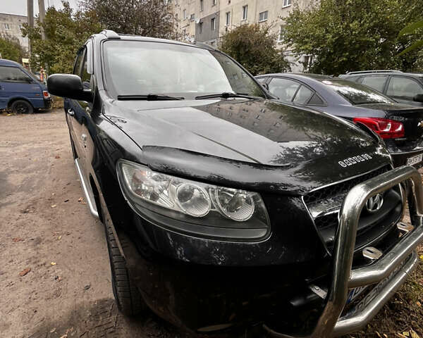 Хендай Санта Фе, объемом двигателя 2.66 л и пробегом 300 тыс. км за 8500 $, фото 1 на Automoto.ua