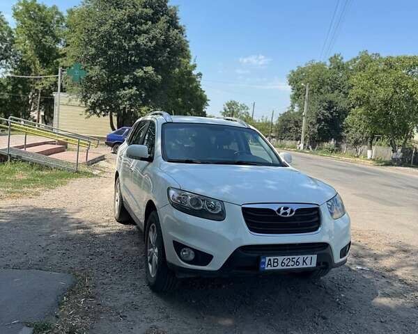 Хендай Санта Фе 2011 в Крыжополе на Automoto.ua Хендай Санта Фе, объемом двигателя 2.2 л и пробегом 215 тыс. км за 15500 $, фото 1 на Automoto.ua