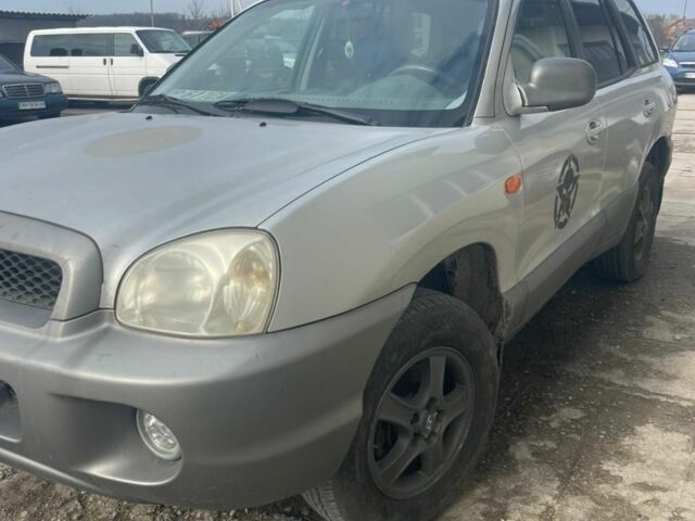 Сірий Хендай Санта Фе, об'ємом двигуна 2 л та пробігом 300 тис. км за 3400 $, фото 1 на Automoto.ua