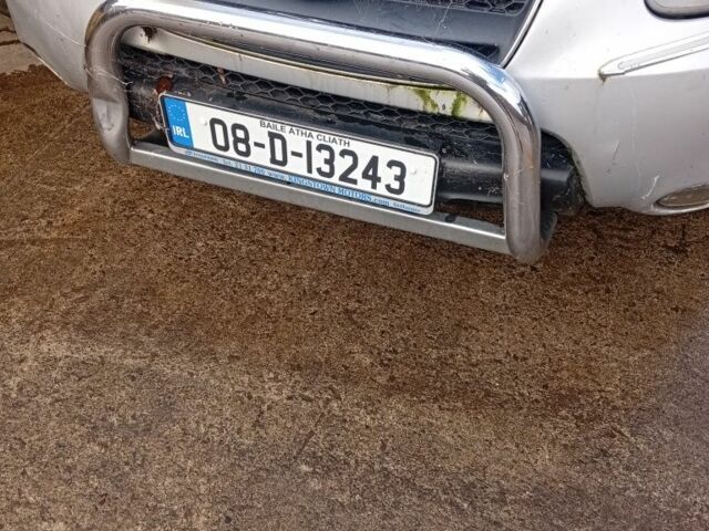 Сірий Хендай Санта Фе, об'ємом двигуна 2 л та пробігом 230 тис. км за 1121 $, фото 1 на Automoto.ua