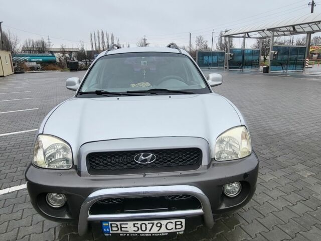 Серый Хендай Санта Фе, объемом двигателя 2.7 л и пробегом 327 тыс. км за 4000 $, фото 1 на Automoto.ua