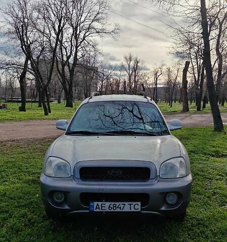 Сірий Хендай Санта Фе, об'ємом двигуна 2.35 л та пробігом 330 тис. км за 4500 $, фото 1 на Automoto.ua
