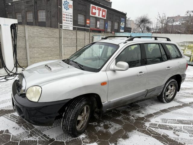 Сірий Хендай Санта Фе, об'ємом двигуна 2 л та пробігом 288 тис. км за 5300 $, фото 1 на Automoto.ua
