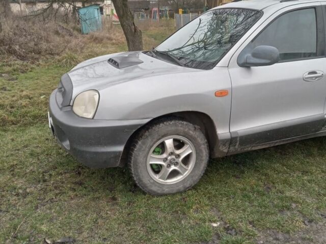 Сірий Хендай Санта Фе, об'ємом двигуна 2 л та пробігом 334 тис. км за 5000 $, фото 1 на Automoto.ua