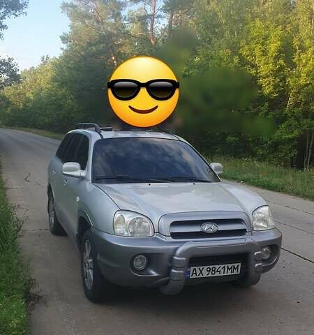 Сірий Хендай Санта Фе, об'ємом двигуна 1.99 л та пробігом 270 тис. км за 6300 $, фото 1 на Automoto.ua