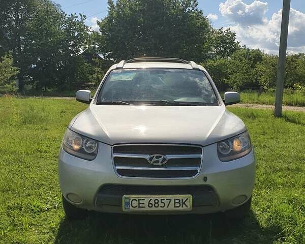 Серый Хендай Санта Фе, объемом двигателя 2.19 л и пробегом 329 тыс. км за 9300 $, фото 1 на Automoto.ua