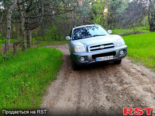 Серый Хендай Санта Фе, объемом двигателя 2.4 л и пробегом 280 тыс. км за 6800 $, фото 1 на Automoto.ua