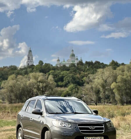 Серый Хендай Санта Фе, объемом двигателя 2.18 л и пробегом 350 тыс. км за 8799 $, фото 1 на Automoto.ua