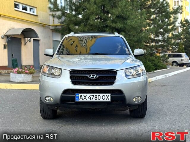 Сірий Хендай Санта Фе, об'ємом двигуна 2.2 л та пробігом 262 тис. км за 9300 $, фото 1 на Automoto.ua