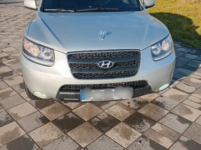 Сірий Хендай Санта Фе, об'ємом двигуна 0 л та пробігом 240 тис. км за 7800 $, фото 1 на Automoto.ua