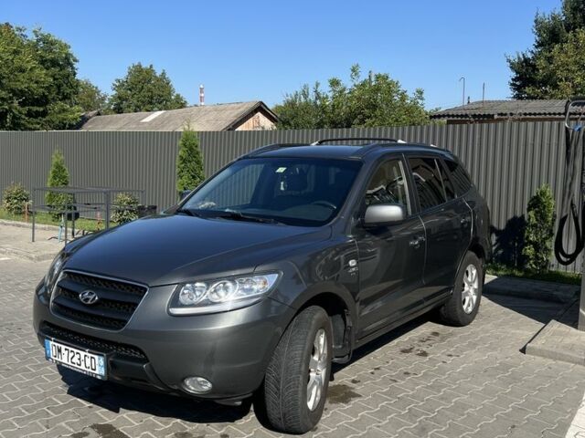 Сірий Хендай Санта Фе, об'ємом двигуна 2.2 л та пробігом 225 тис. км за 5600 $, фото 1 на Automoto.ua