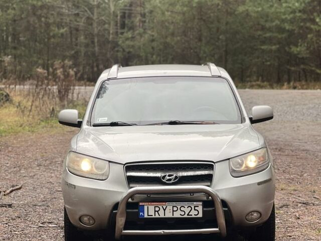 Сірий Хендай Санта Фе, об'ємом двигуна 2.2 л та пробігом 290 тис. км за 3900 $, фото 1 на Automoto.ua