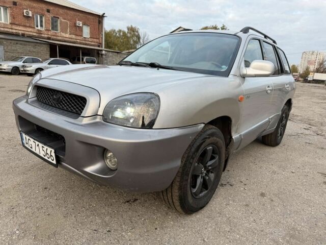 Сірий Хендай Санта Фе, об'ємом двигуна 2 л та пробігом 254 тис. км за 3700 $, фото 1 на Automoto.ua