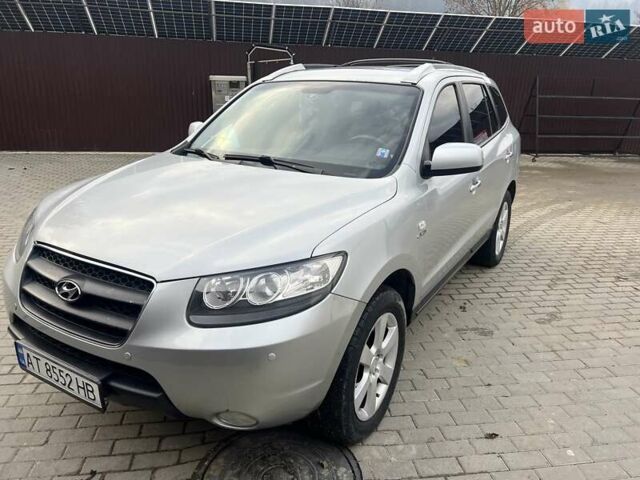 Сірий Хендай Санта Фе, об'ємом двигуна 2.2 л та пробігом 215 тис. км за 10100 $, фото 1 на Automoto.ua