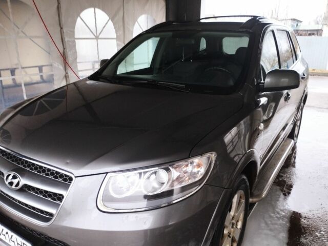 Серый Хендай Санта Фе, объемом двигателя 0 л и пробегом 294 тыс. км за 5700 $, фото 1 на Automoto.ua
