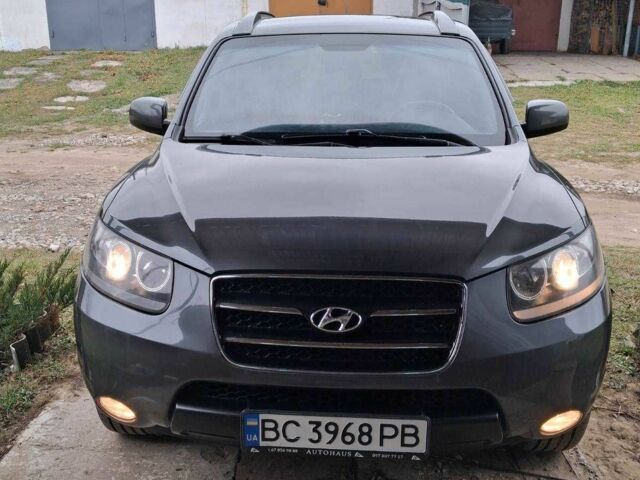 Серый Хендай Санта Фе, объемом двигателя 2.2 л и пробегом 296 тыс. км за 9700 $, фото 1 на Automoto.ua