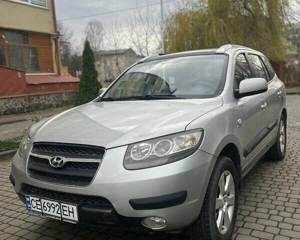 Серый Хендай Санта Фе, объемом двигателя 2.19 л и пробегом 285 тыс. км за 8700 $, фото 1 на Automoto.ua