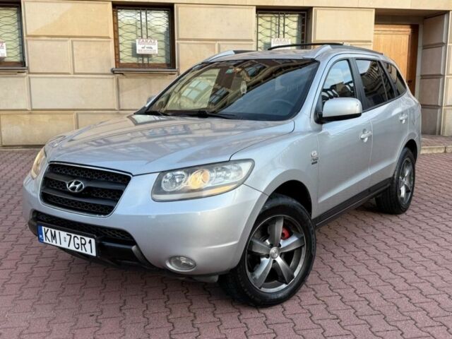 Серый Хендай Санта Фе, объемом двигателя 2.2 л и пробегом 321 тыс. км за 2600 $, фото 1 на Automoto.ua