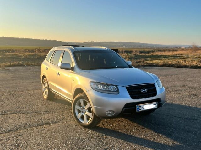 Серый Хендай Санта Фе, объемом двигателя 2.7 л и пробегом 210 тыс. км за 7800 $, фото 1 на Automoto.ua