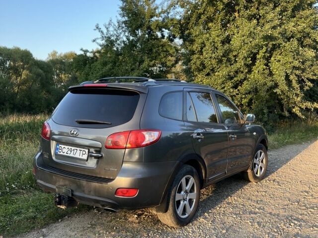 Сірий Хендай Санта Фе, об'ємом двигуна 2.2 л та пробігом 190 тис. км за 8100 $, фото 1 на Automoto.ua