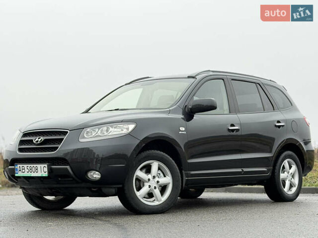 Серый Хендай Санта Фе, объемом двигателя 2.2 л и пробегом 232 тыс. км за 10555 $, фото 1 на Automoto.ua