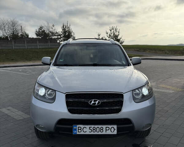Сірий Хендай Санта Фе, об'ємом двигуна 2.2 л та пробігом 282 тис. км за 9777 $, фото 1 на Automoto.ua