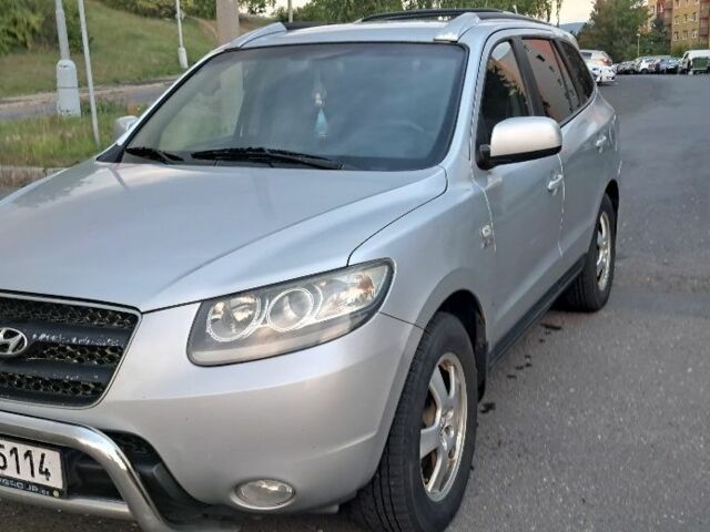 Серый Хендай Санта Фе, объемом двигателя 0 л и пробегом 270 тыс. км за 4800 $, фото 1 на Automoto.ua