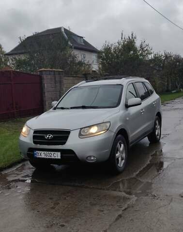Сірий Хендай Санта Фе, об'ємом двигуна 2.2 л та пробігом 220 тис. км за 9500 $, фото 1 на Automoto.ua