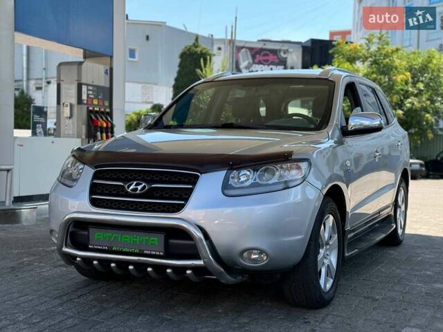 Серый Хендай Санта Фе, объемом двигателя 2.2 л и пробегом 120 тыс. км за 9900 $, фото 1 на Automoto.ua