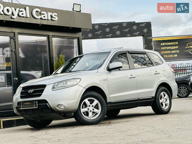 Серый Хендай Санта Фе, объемом двигателя 2.66 л и пробегом 174 тыс. км за 8700 $, фото 1 на Automoto.ua